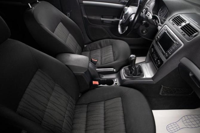 Skoda Octavia II (A5) Рестайлинг с пробегом 2009 года, цена 749 000 рублей, 310000 км, лифтбек, Автокод Объявления