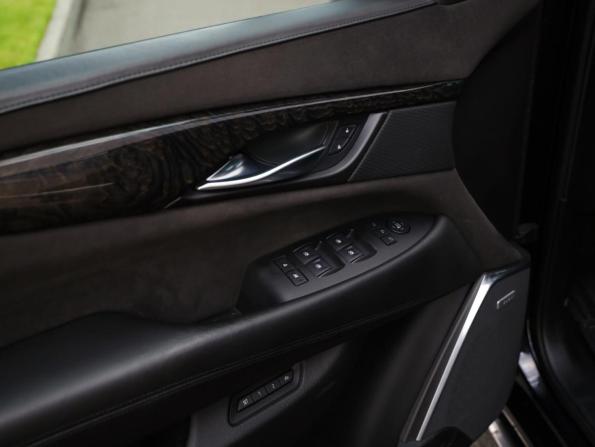 Cadillac Escalade IV с пробегом 2016 года, цена 3 799 000 рублей, 160756 км, внедорожник, Автокод Объявления