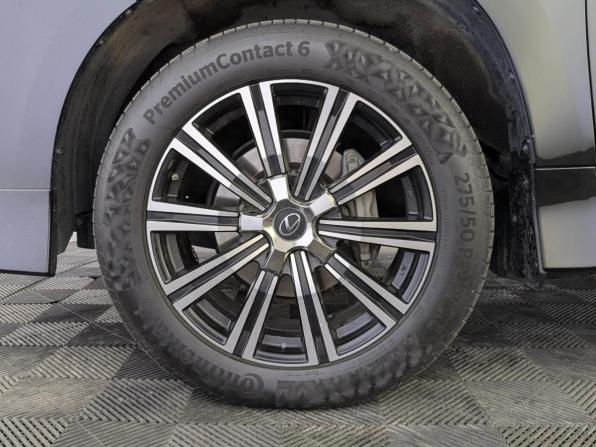 Lexus LX III Рестайлинг 2 с пробегом 2018 года, цена 9 990 000 рублей, 59664 км, внедорожник, Автокод Объявления