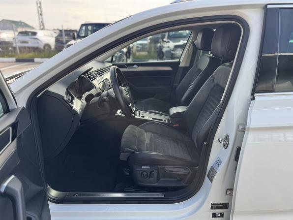 Volkswagen Passat B8 с пробегом 2018 года, цена 1 595 000 рублей, 239154 км, универсал, Автокод Объявления