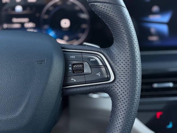 Hongqi HS5 I с пробегом 2023 года, цена 2 475 000 рублей, 40700 км, внедорожник, Автокод Объявления