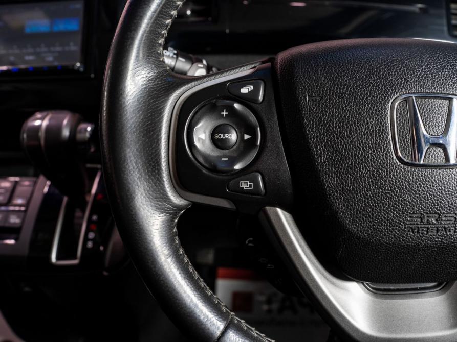 Honda Stepwgn V Рестайлинг Чита  - изображение 13