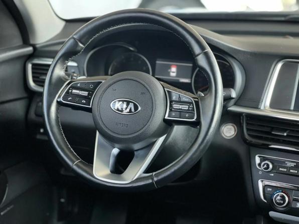 Kia Optima IV Рестайлинг с пробегом 2018 года, цена 1 895 000 рублей, 124564 км, седан, Автокод Объявления