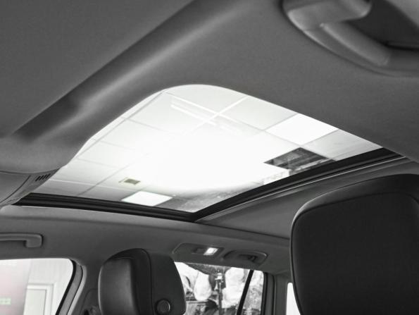 Volkswagen Tiguan II с пробегом 2018 года, цена 2 548 000 рублей, 107537 км, внедорожник, Автокод Объявления
