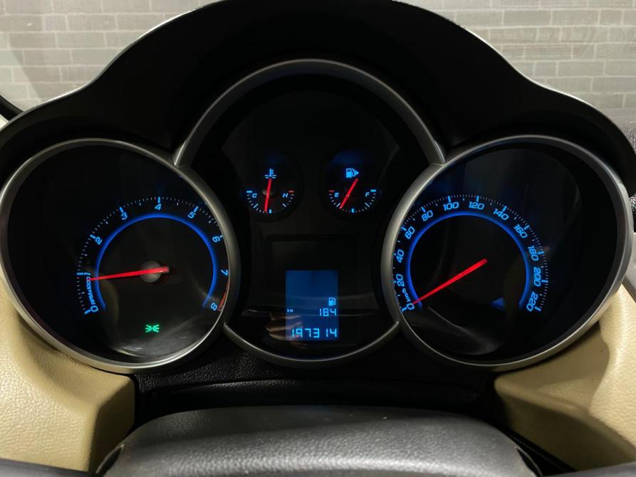 Chevrolet Cruze I Челябинск  - изображение 20