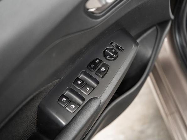Hyundai Solaris II Рестайлинг с пробегом 2022 года, цена 1 590 000 рублей, 61323 км, седан, Автокод Объявления