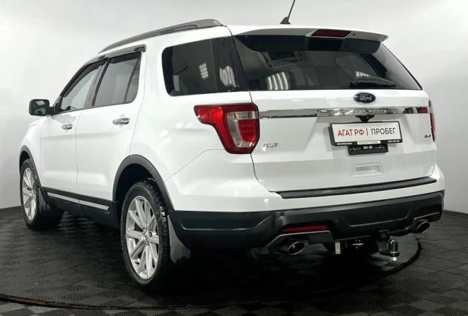 Ford Explorer V Рестайлинг с пробегом 2018 года, цена 2 950 000 рублей, 130686 км, внедорожник, Автокод Объявления