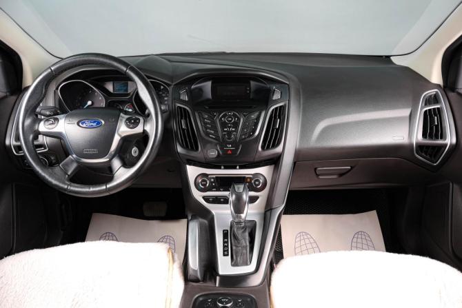 Ford Focus III с пробегом 2013 года, цена 1 059 000 рублей, 74000 км, седан, Автокод Объявления