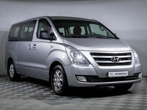 Hyundai H-1 II Рестайлинг с пробегом 2015 года, цена 2 400 000 рублей, 129213 км, минивэн, Автокод Объявления