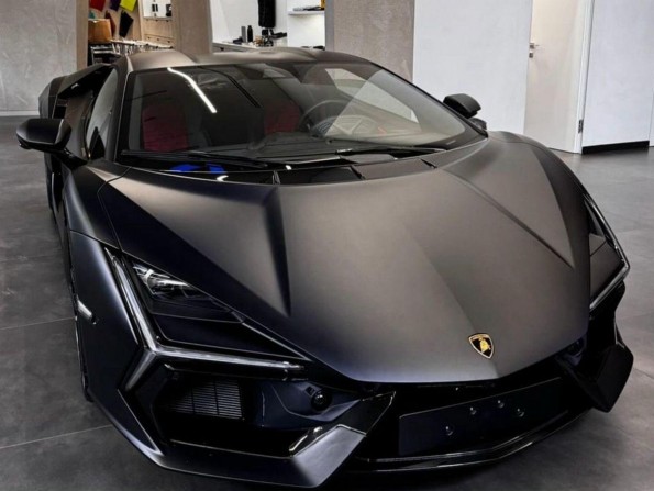 Lamborghini Revuelto с пробегом 2024 года, цена 115 000 000 рублей, 10 км, купе, Автокод Объявления