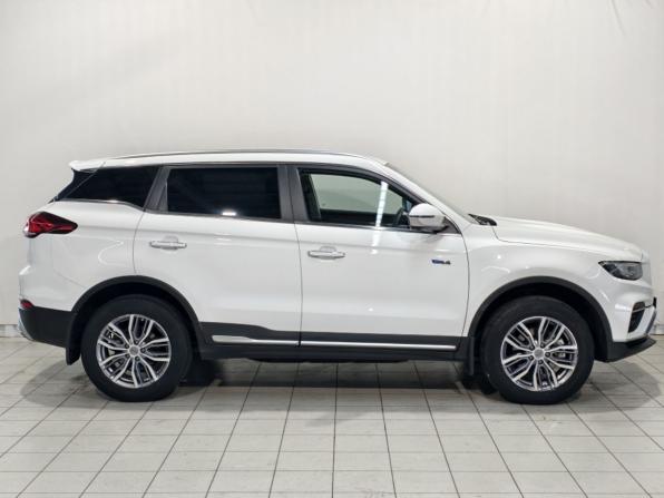 Geely Atlas Pro с пробегом 2022 года, цена 1 945 000 рублей, 60070 км, внедорожник, Автокод Объявления