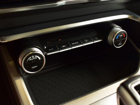 Geely Binyue I с пробегом 2019 года, цена 1 699 999 рублей, 97005 км, внедорожник, Автокод Объявления