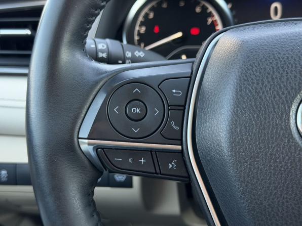 Toyota Camry VIII (XV70) Рестайлинг с пробегом 2021 года, цена 3 350 000 рублей, 74310 км, седан, Автокод Объявления