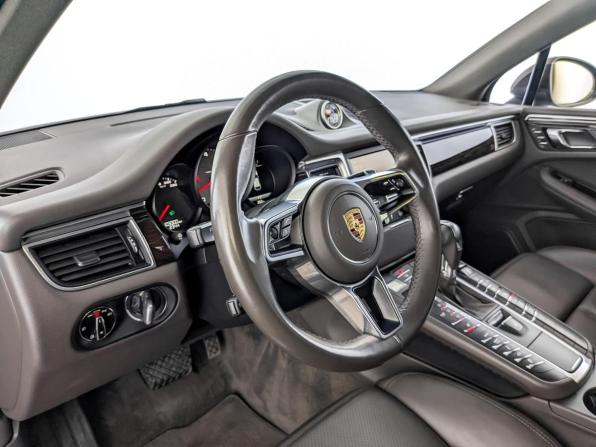 Porsche Macan I с пробегом 2015 года, цена 2 395 000 рублей, 103296 км, внедорожник, Автокод Объявления