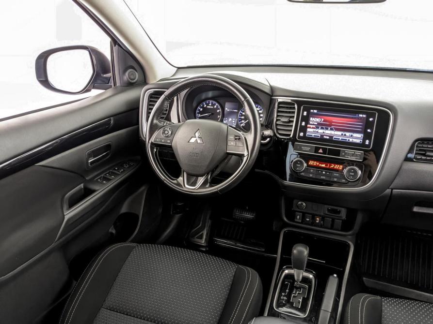 Mitsubishi Outlander III Рестайлинг 3 Санкт-Петербург  - изображение 27