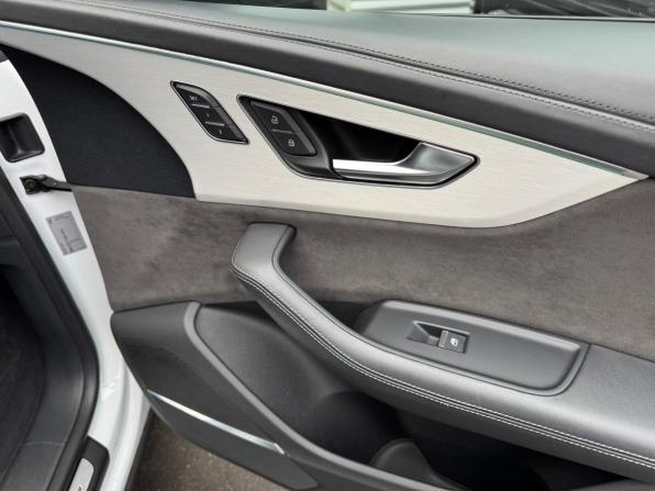 Audi Q8 I (4M) с пробегом 2020 года, цена 7 990 000 рублей, 62735 км, внедорожник, Автокод Объявления