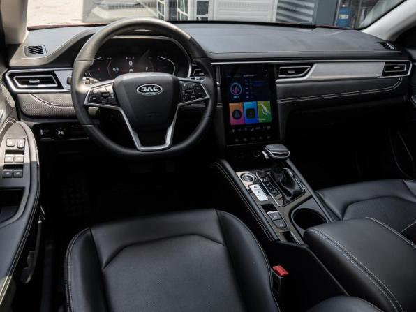 JAC J7 I с пробегом 2023 года, цена 1 400 000 рублей, 54960 км, лифтбек, Автокод Объявления