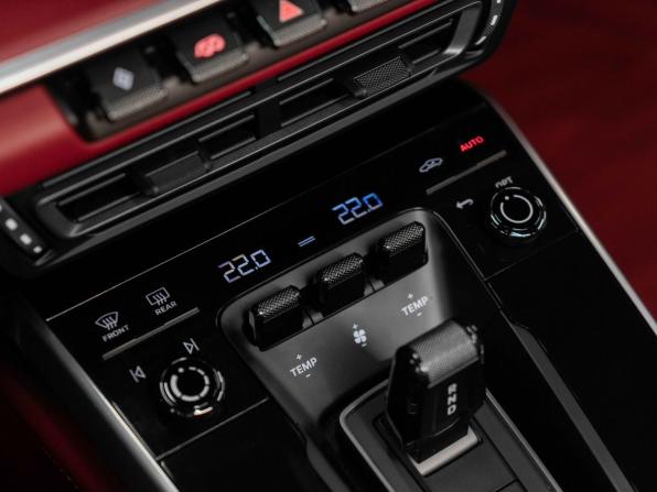 Porsche 911 VIII (992) с пробегом 2022 года, цена 17 710 000 рублей, 29606 км, купе, Автокод Объявления