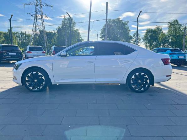 Skoda Superb III с пробегом 2018 года, цена 2 039 200 рублей, 82507 км, лифтбек, Автокод Объявления