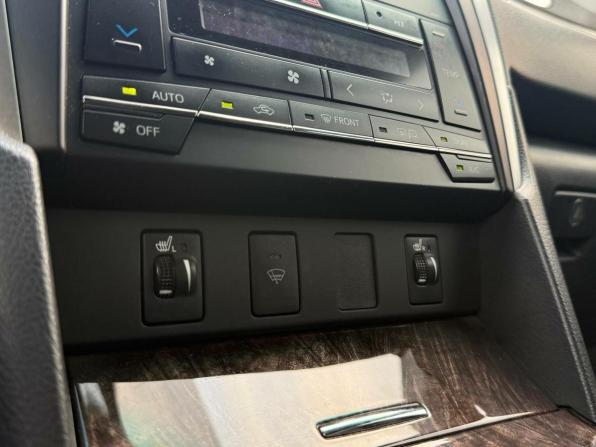 Toyota Camry VII (XV50) Рестайлинг 2 с пробегом 2017 года, цена 2 350 000 рублей, 215006 км, седан, Автокод Объявления