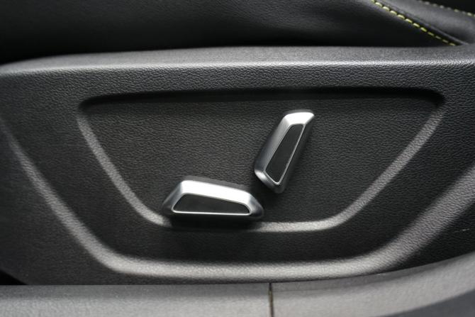 Geely Coolray I Рестайлинг с пробегом 2023 года, цена 2 245 000 рублей, 35620 км, внедорожник, Автокод Объявления