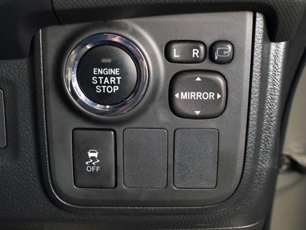 Toyota Wish II с пробегом 2010 года, цена 1 365 995 рублей, 69377 км, минивэн, Автокод Объявления