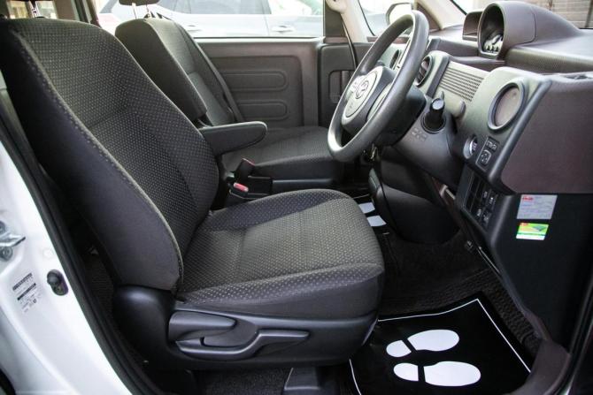 Toyota Spade с пробегом 2015 года, цена 935 000 рублей, 92000 км, компактвэн, Автокод Объявления