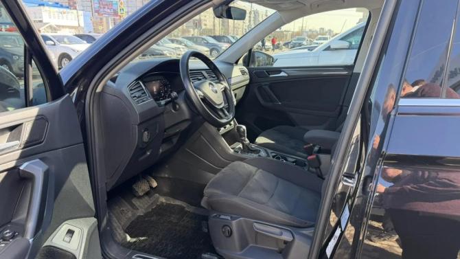 Volkswagen Tiguan II с пробегом 2018 года, цена 2 450 000 рублей, 155505 км, внедорожник, Автокод Объявления