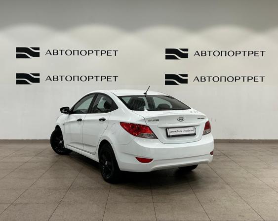 Hyundai Solaris I с пробегом 2012 года, цена 639 000 рублей, 153953 км, седан, Автокод Объявления