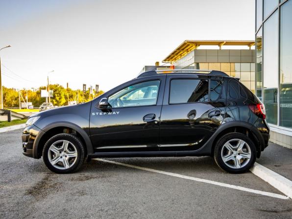 Renault Sandero II с пробегом 2015 года, цена 848 000 рублей, 174817 км, хэтчбек, Автокод Объявления