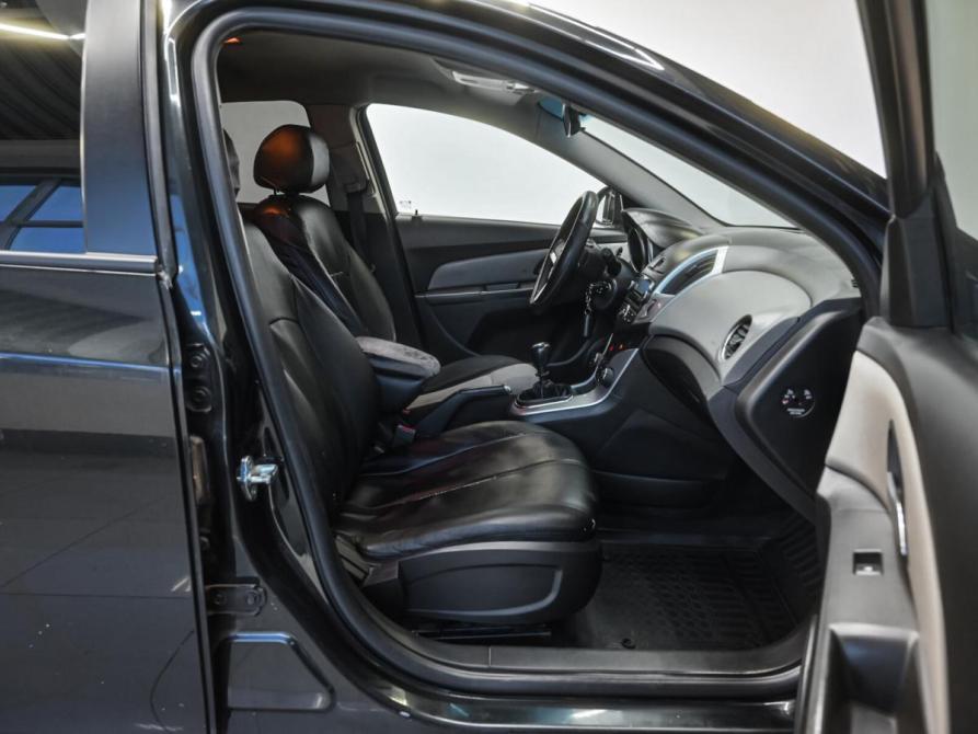 Chevrolet Cruze I Рестайлинг Челябинск  - изображение 26