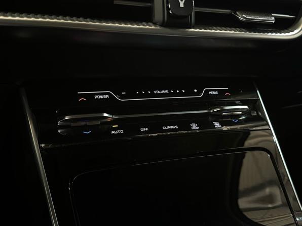 Kia K5 III с пробегом 2025 года, цена 3 699 990 рублей, 13989 км, седан, Автокод Объявления