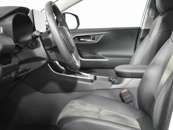 Toyota RAV4 V (XA50) с пробегом 2025 года, цена 3 897 960 рублей, 3398 км, внедорожник, Автокод Объявления