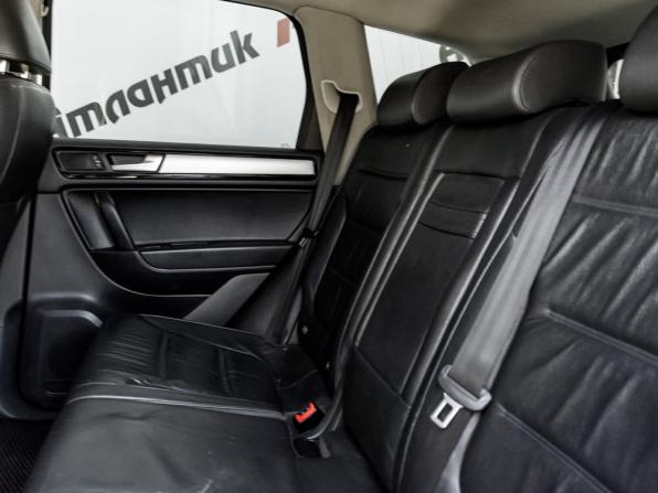Volkswagen Touareg II с пробегом 2011 года, цена 1 585 000 рублей, 308105 км, внедорожник, Автокод Объявления