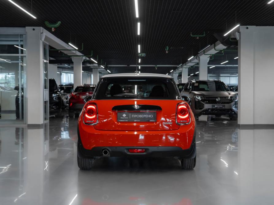 Mini Hatch III (F55/F56) Москва  - изображение 6