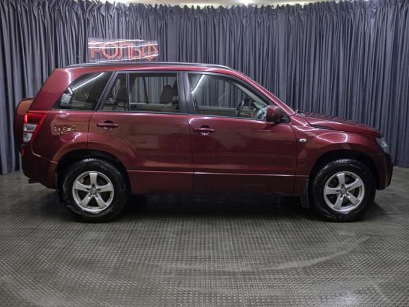 Suzuki Grand Vitara II с пробегом 2005 года, цена 649 000 рублей, 301833 км, внедорожник, Автокод Объявления
