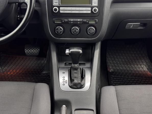 Volkswagen Golf V с пробегом 2006 года, цена 630 000 рублей, 229534 км, хэтчбек, Автокод Объявления