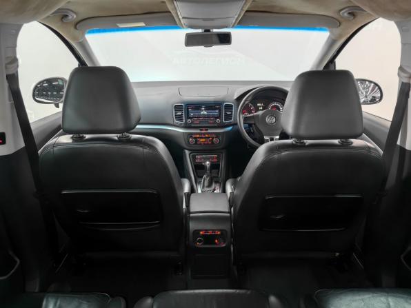 Volkswagen Sharan II с пробегом 2011 года, цена 999 000 рублей, 170000 км, минивэн, Автокод Объявления
