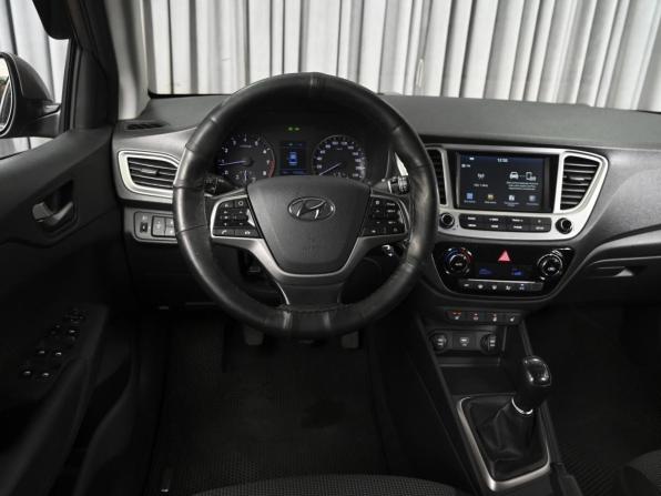 Hyundai Solaris II с пробегом 2019 года, цена 1 184 000 рублей, 143384 км, седан, Автокод Объявления