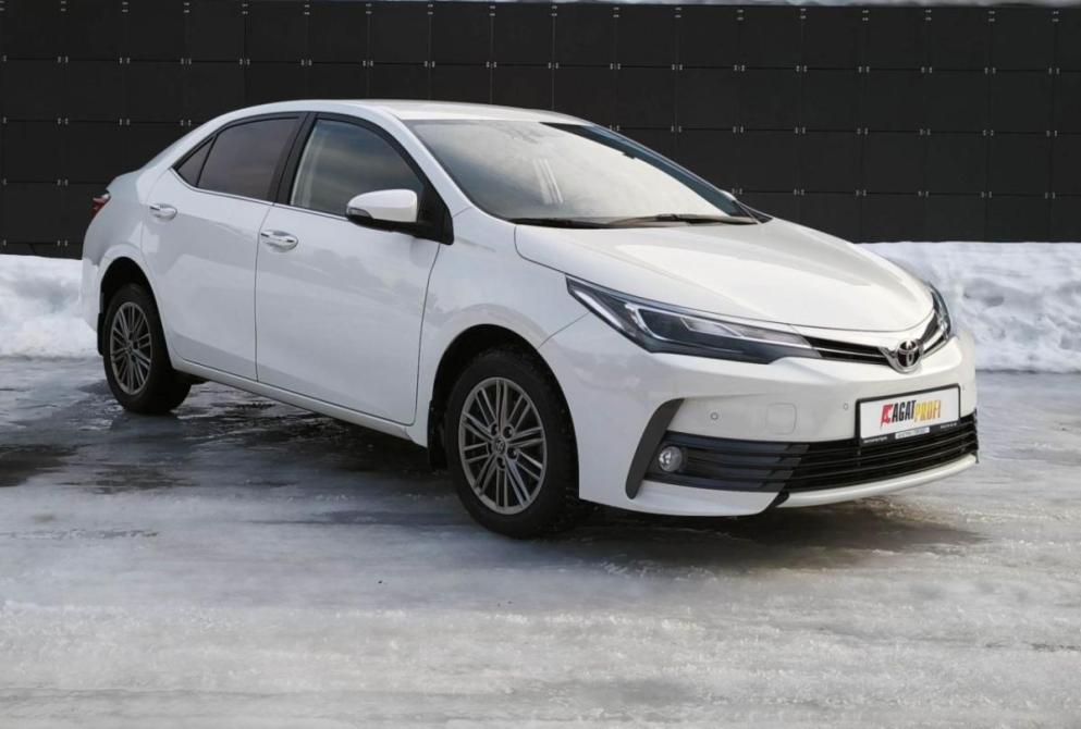 Toyota Corolla XI (E160 E170 E180) Рестайлинг 1 Сыктывкар  - изображение 3