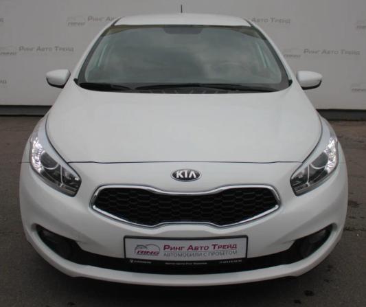 Kia Ceed II с пробегом 2015 года, цена 1 100 000 рублей, 103000 км, хэтчбек, Автокод Объявления
