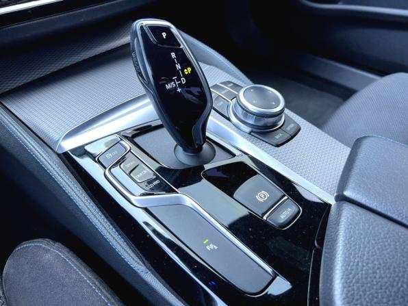 BMW 5 серии VII (G30/G31/G38) с пробегом 2018 года, цена 3 150 000 рублей, 122823 км, седан, Автокод Объявления