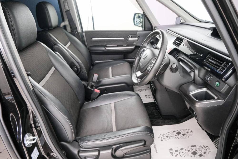 Honda Stepwgn V Рестайлинг Красноярск  - изображение 8