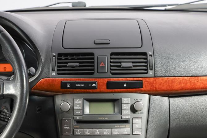 Toyota Avensis II Рестайлинг с пробегом 2006 года, цена 849 000 рублей, 208600 км, седан, Автокод Объявления