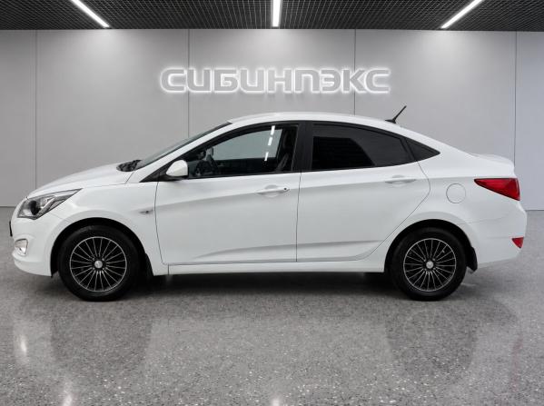 Hyundai Solaris I Рестайлинг с пробегом 2015 года, цена 999 000 рублей, 100360 км, седан, Автокод Объявления