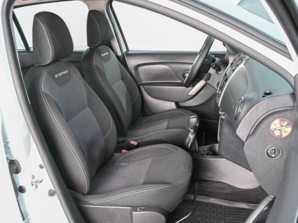 Renault Logan II Рестайлинг с пробегом 2022 года, цена 1 399 000 рублей, 74891 км, седан, Автокод Объявления