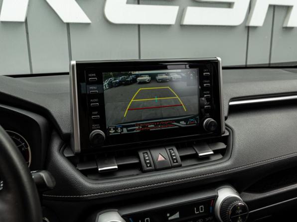 Toyota RAV4 V (XA50) с пробегом 2020 года, цена 3 090 000 рублей, 124743 км, внедорожник, Автокод Объявления