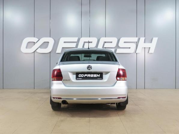 Volkswagen Polo V Рестайлинг с пробегом 2016 года, цена 1 199 000 рублей, 66594 км, седан, Автокод Объявления