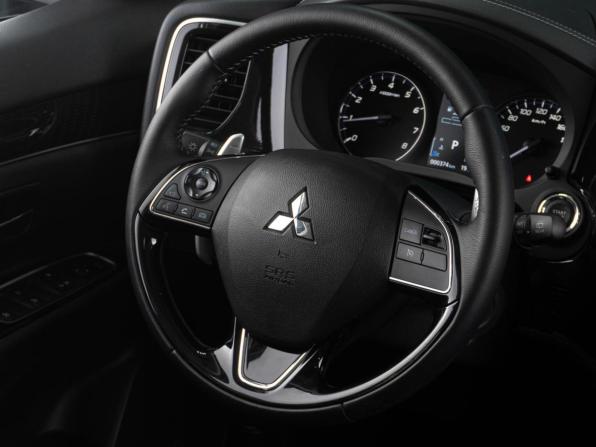 Mitsubishi Outlander III Рестайлинг 3 с пробегом 2022 года, цена 3 829 000 рублей, 374 км, внедорожник, Автокод Объявления