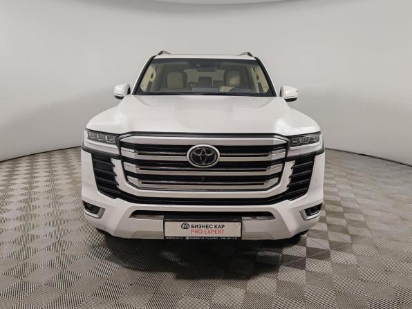 Toyota Land Cruiser 300 Series с пробегом 2022 года, цена 9 999 000 рублей, 45930 км, внедорожник, Автокод Объявления